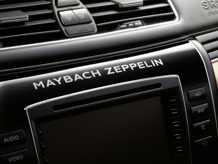 Детали интерьера Maybach 57 Zeppelin (W240) 2009 года  (фото 2 из 11)